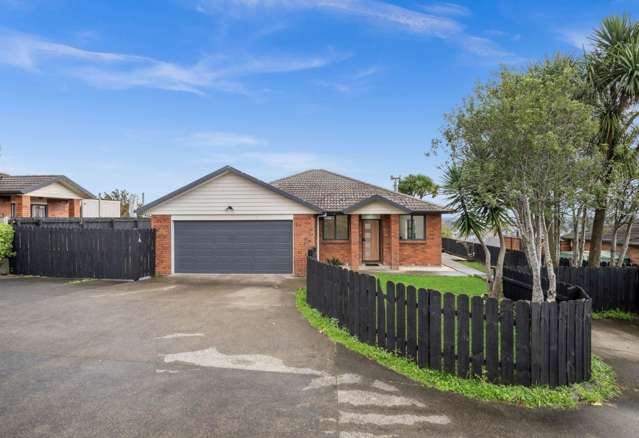 Solid 4 Bedrooms Family Home