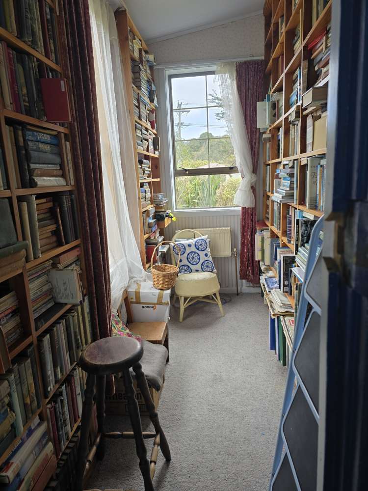 22 and 24 Main Road Stewart Island_8