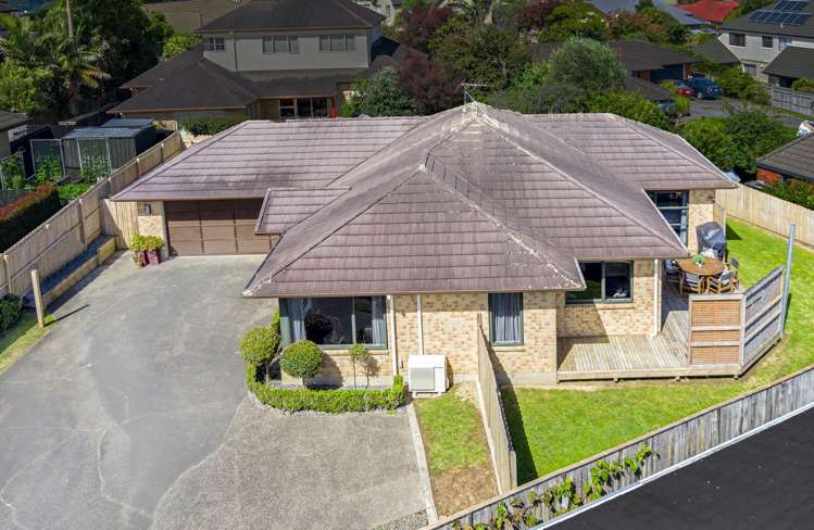 282 Hill Road The Gardens_17