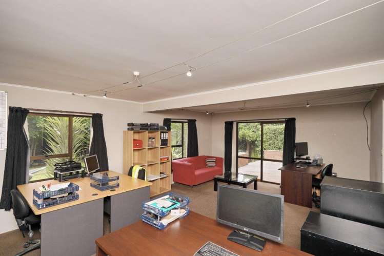 19 Laing Crescent Heathcote Valley_14