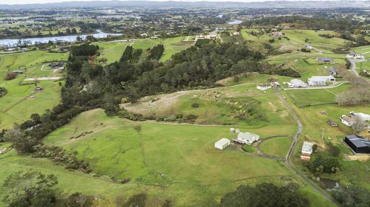 733B Ridge Road Riverhead_22