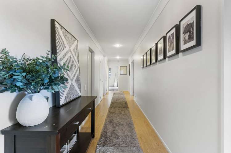 1 Bellshill Close Wattle Downs_13