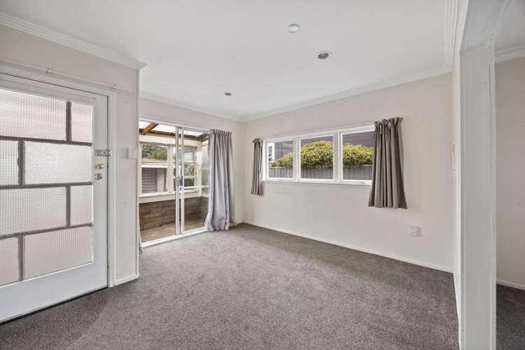 37 Disraeli Street Hawera_11