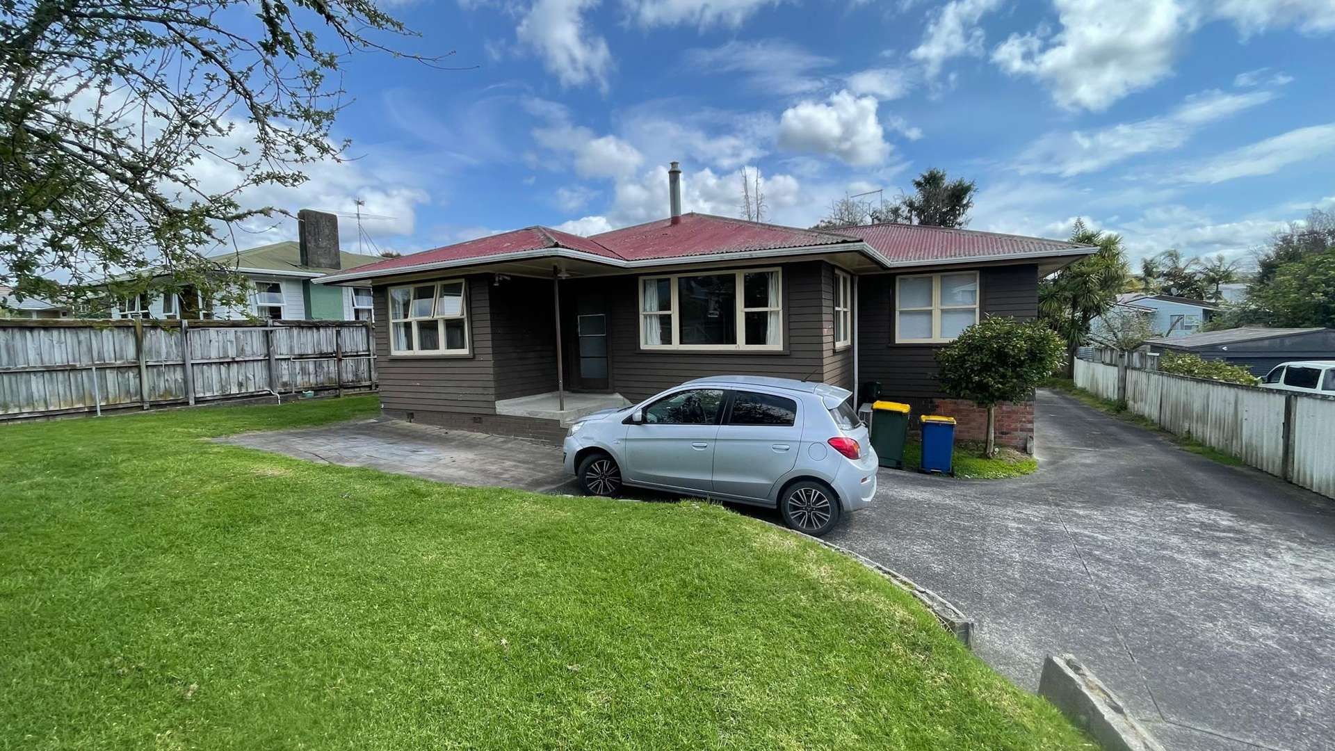 12 Gill Avenue Te Atatu Peninsula_0