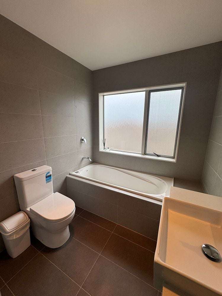 14 Arranmore Drive Flat Bush_18