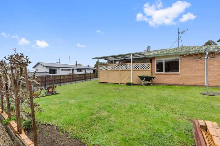 57 Shaw Ave Paeroa_17