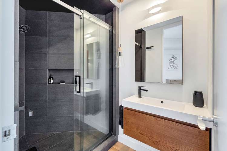 701/86 The Strand Parnell_6