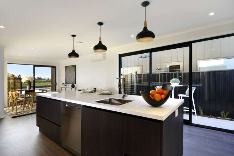 51 Summersfield Boulevard Appleby_2
