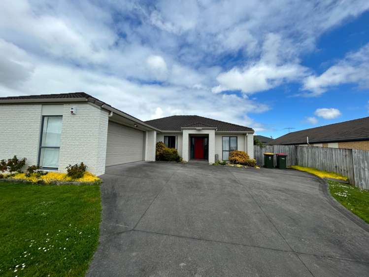 42 Newinn Crescent East Tamaki Heights_16