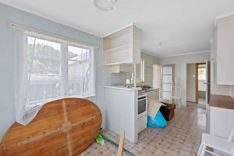 34 Johnstones Road Otara_15