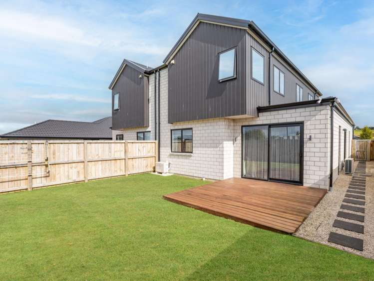 2/10 Bourn Heath Drive Rototuna North_1