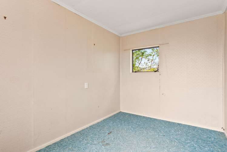 2 Blampied Street Mataura_11