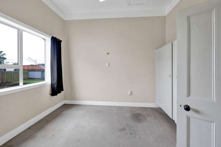 11 Buchanan Place Hawera_9