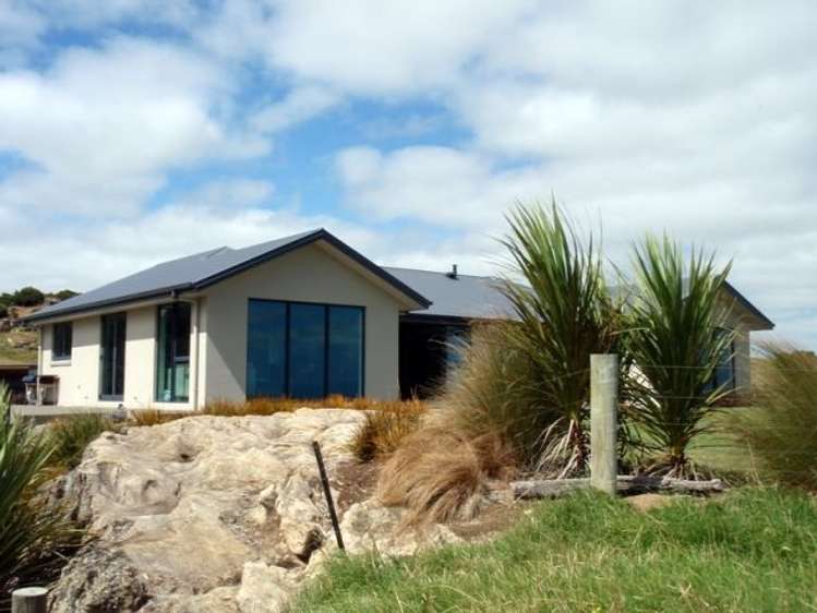 141a Poynter Road Winton Surrounds_25