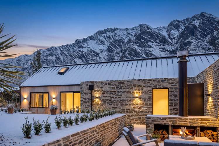 18 McKellar Drive Jacks Point_25