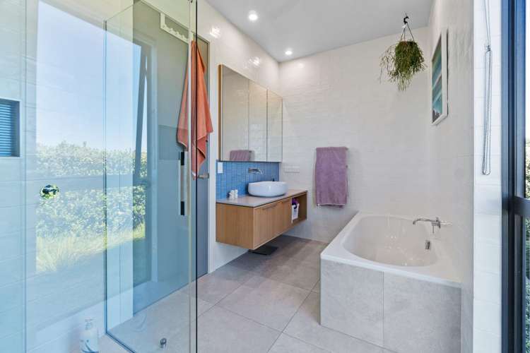 28 Capriole Crescent Kingseat_48