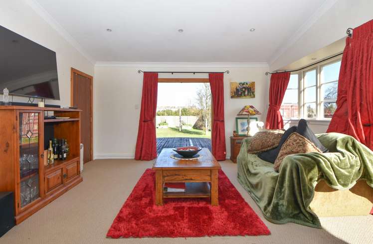 24 Hilton Road Carterton_6