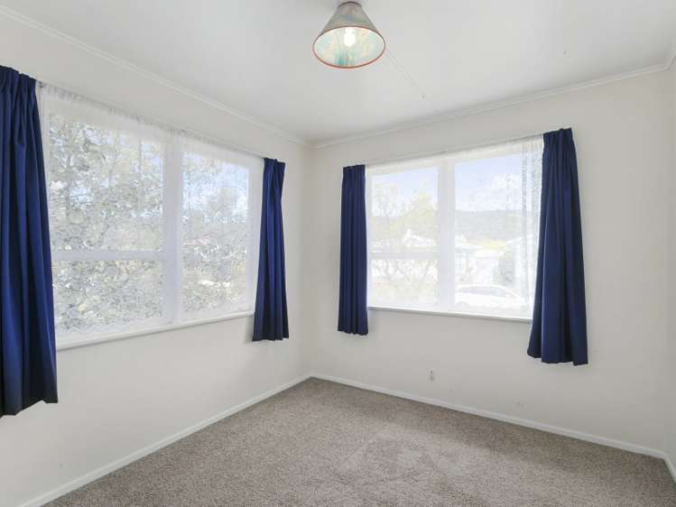 44 Momona Street Wainuiomata_9