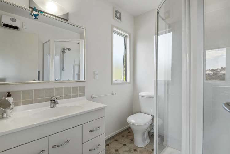 38 Saddleback Rise Murrays Bay_18