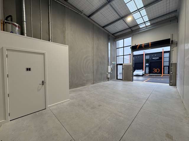 7/90A Hobsonville Road Hobsonville_1