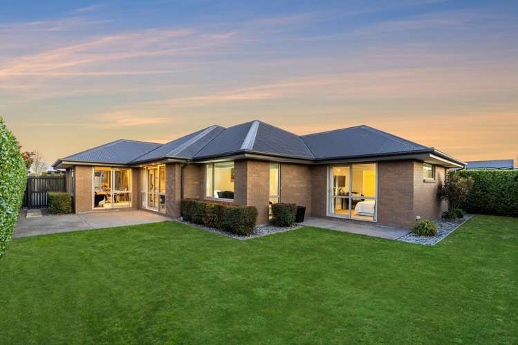 6 Belgrave Close_3