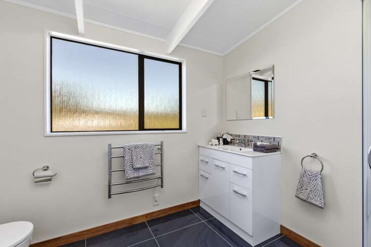 185 Holborn Drive Stokes Valley_14