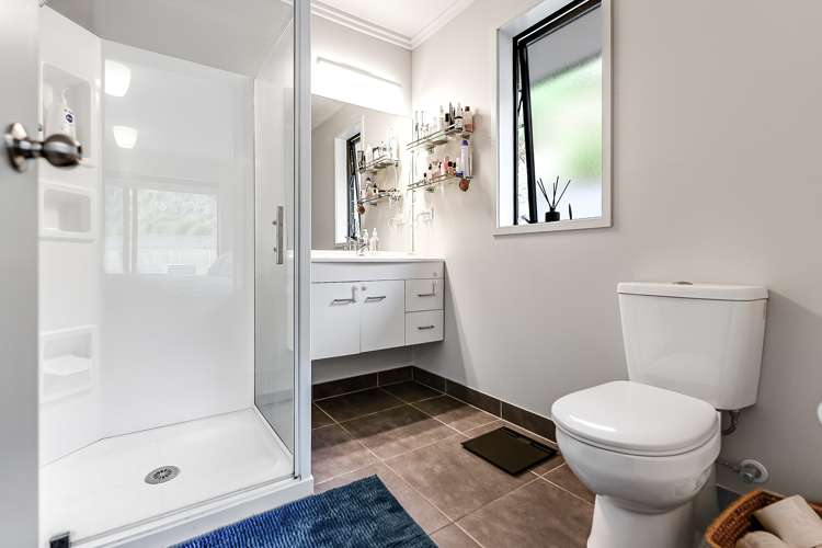 7 Swan Lane Huntington_13