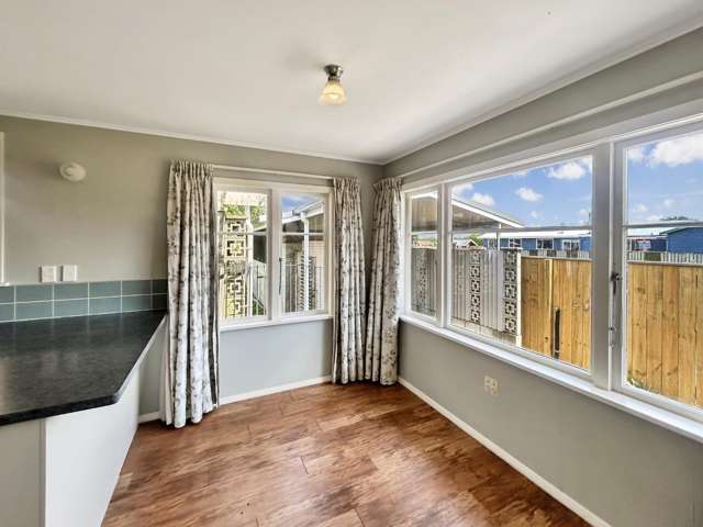 1456 Napier Road 10920_2