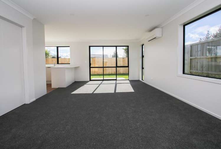 3/8 Jennian Avenue 2612_3