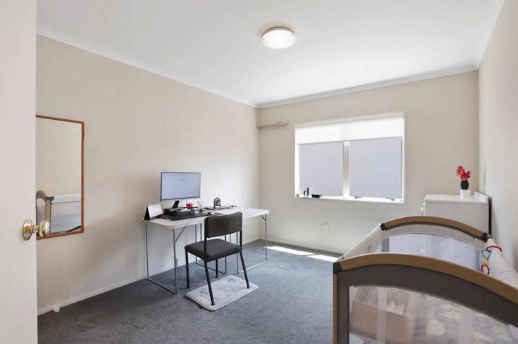 1 Stolford Crescent New Lynn_13