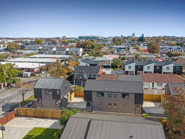 437 Worcester Street_3