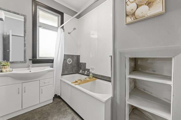 14 Nottingham Crescent Calton Hill_15