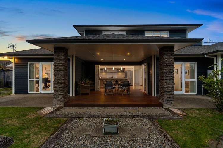 2 Dixon Street Carterton_23
