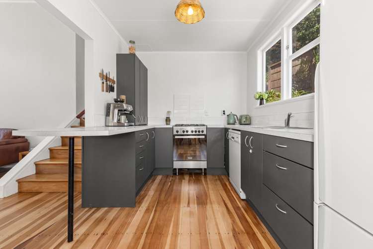 21B Jeep Road Raumati South_5