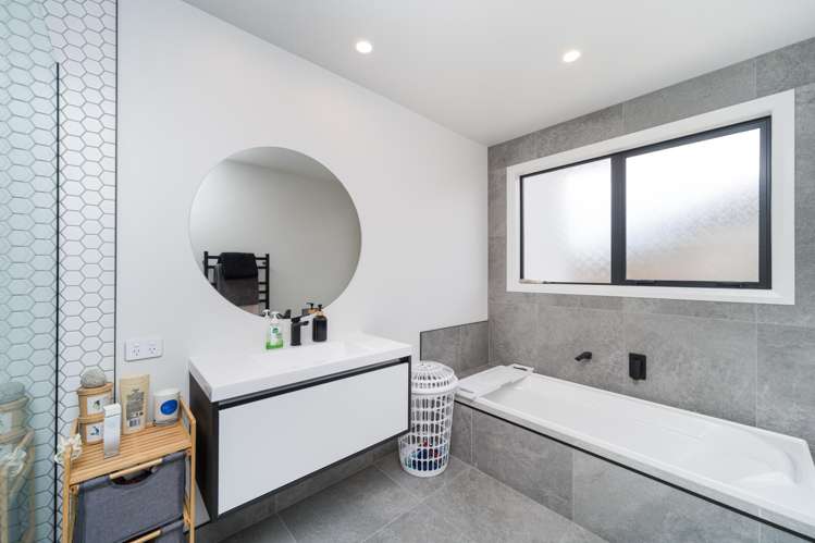 61 Freedom Drive Kelvin Grove_25