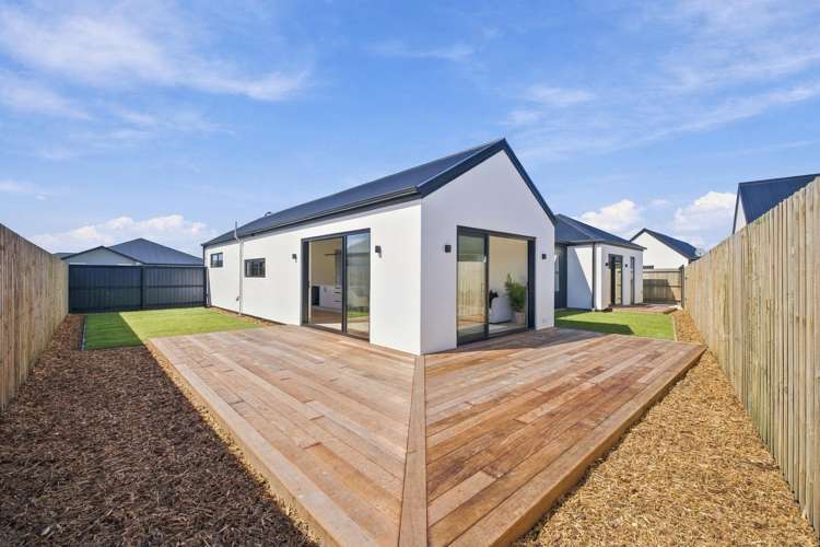10 Dan Street Marshland_18