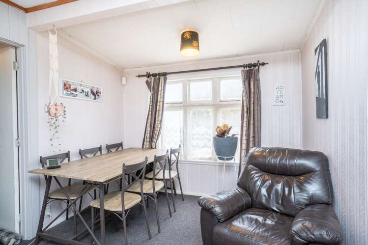 9 Huia Street Pahiatua_5