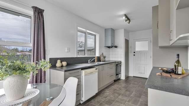 119 Springs Road Hornby_4