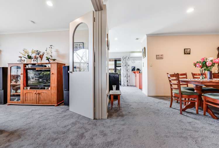 139 Rototuna Road Rototuna_11