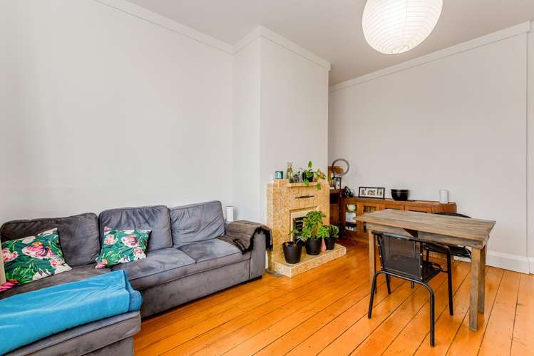 40 Austin Street Mount Victoria_12