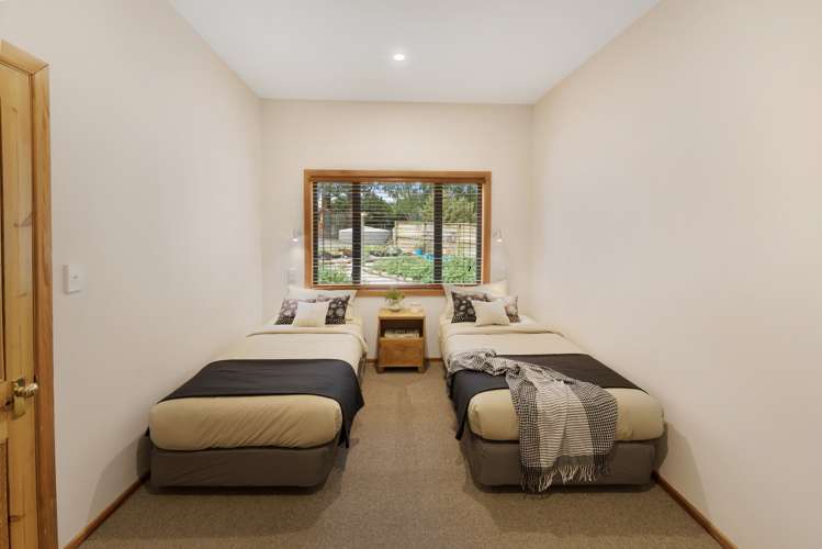 315 River Road Gore Surrounds_8