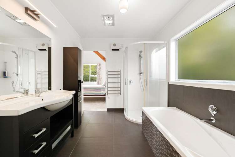 24 Sarah Todd Lane Waimauku_16