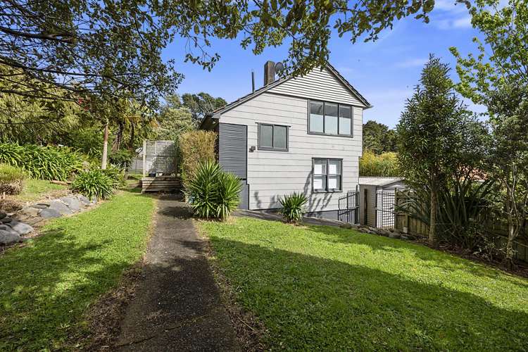 84 Glenpark Avenue_0