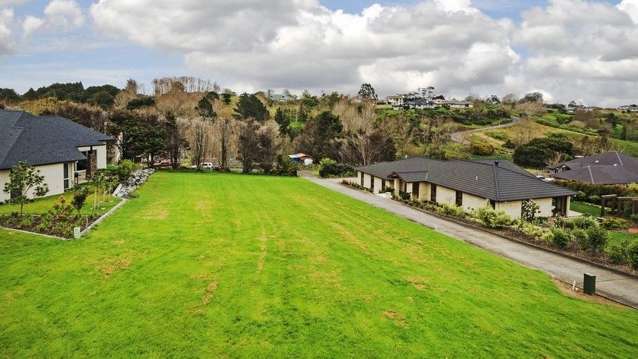 83 Sovereign Street Flat Bush_2