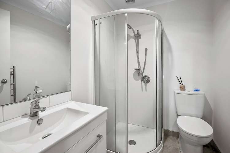 10/113 Knighton Road Hillcrest_10