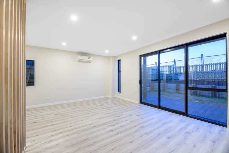 12 Willowherb Lane Hobsonville_11