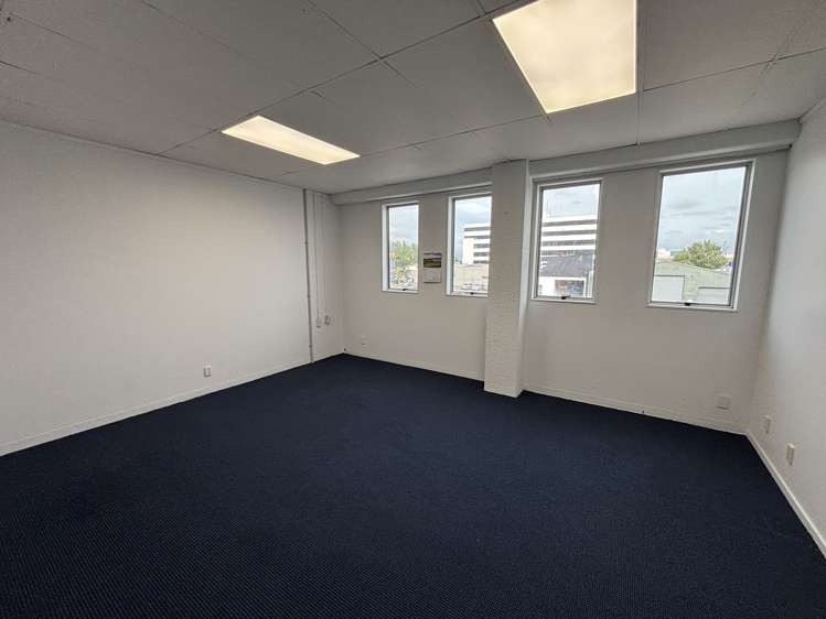 Office 1 and 9/109 Princess Street_0
