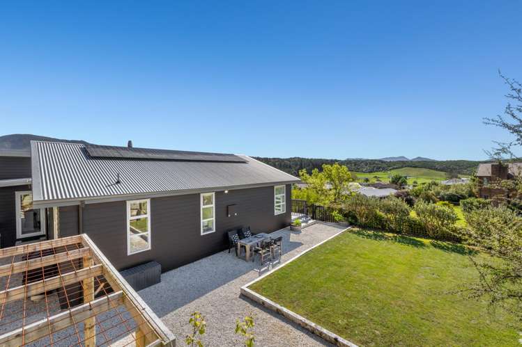 8 Fantail Heights Picton_14