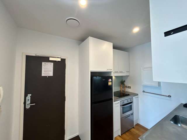 17C/16 Gore Street City Centre_4