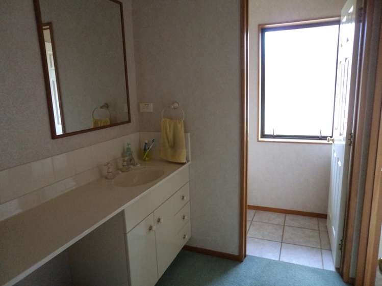 42 Saint Andrews Drive Bethlehem_8